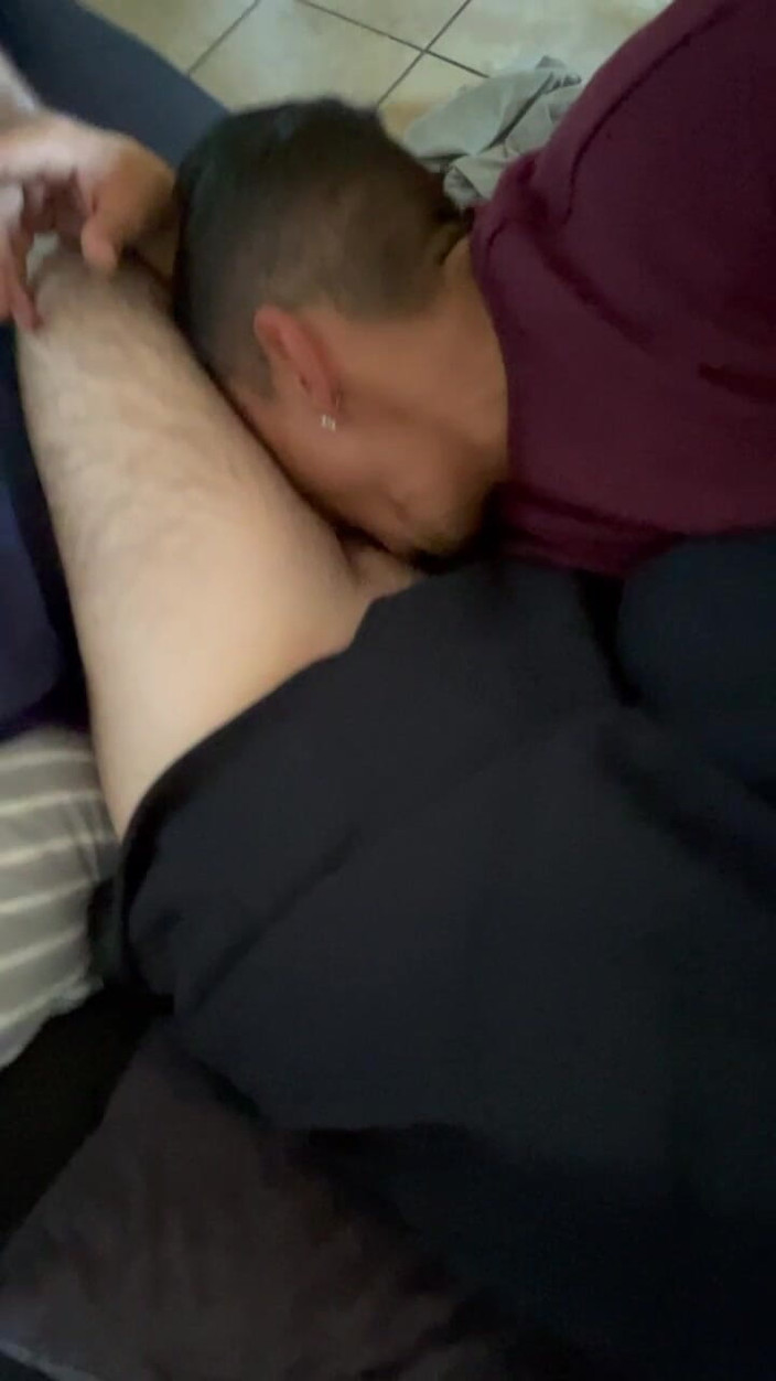 Texas-Toxicos: Menghisap zakar latino besar yang perlahan