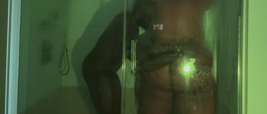 Eat Da Real Phat Booty: Tře si tlustý kluk!!