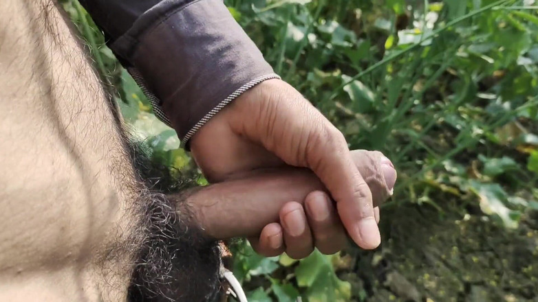 Desimast7: 겨자 밭과 핸잡에서 자지 사정.