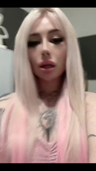 When Evening Falls and the City Is Covered with a Carpet of Stars