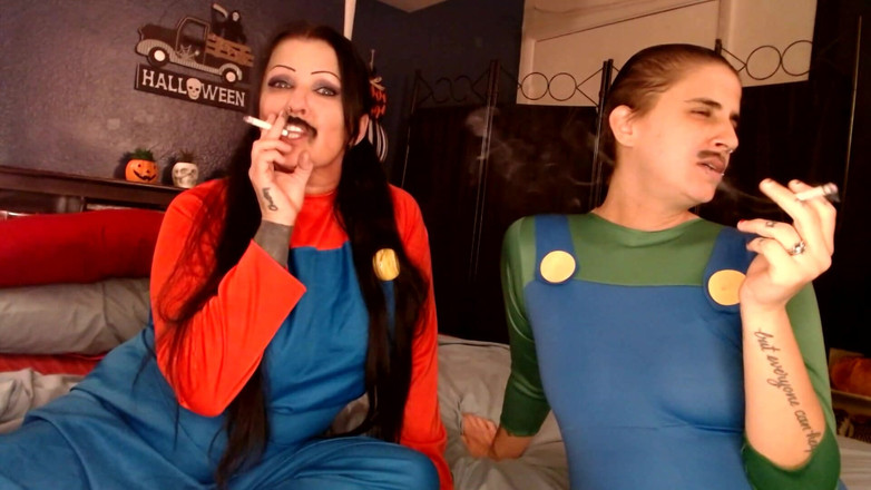 Abby Anna: Хеллоуїн косплей на перерву на дим