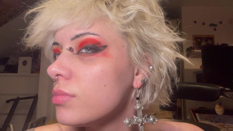 Glitterqueen1999: Costumbre de fetiche de nariz, olor de labios, fetiche labial,...