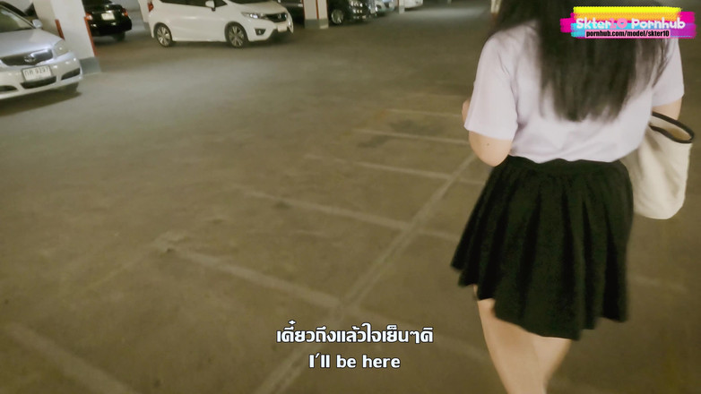 18_honey: Blowjob di Tempat Letak Kereta Universiti