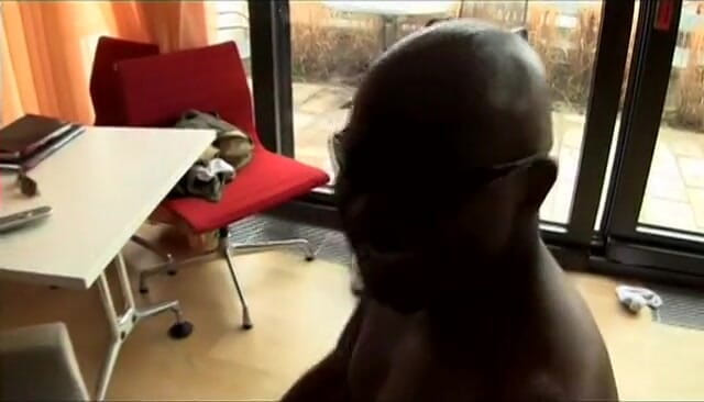 Black Sinner: Bandidos com paus enormes fodem meninas