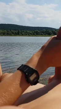 Lacul HJ public și spooning + spermă pe burtă