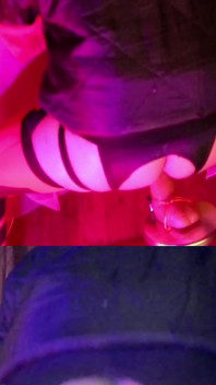 Cavalcare e scopare il mio dildo al Ritmo della Musica 3