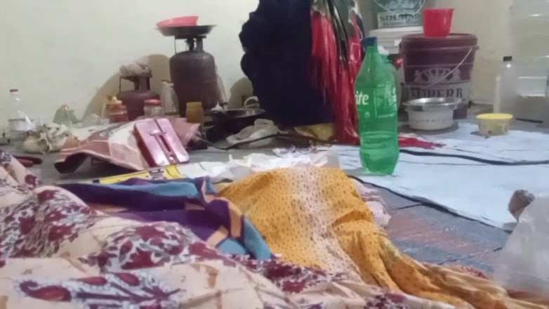Bengaliauntykichut: I Was Cooking and the Guy Masturbated Behind My Back....