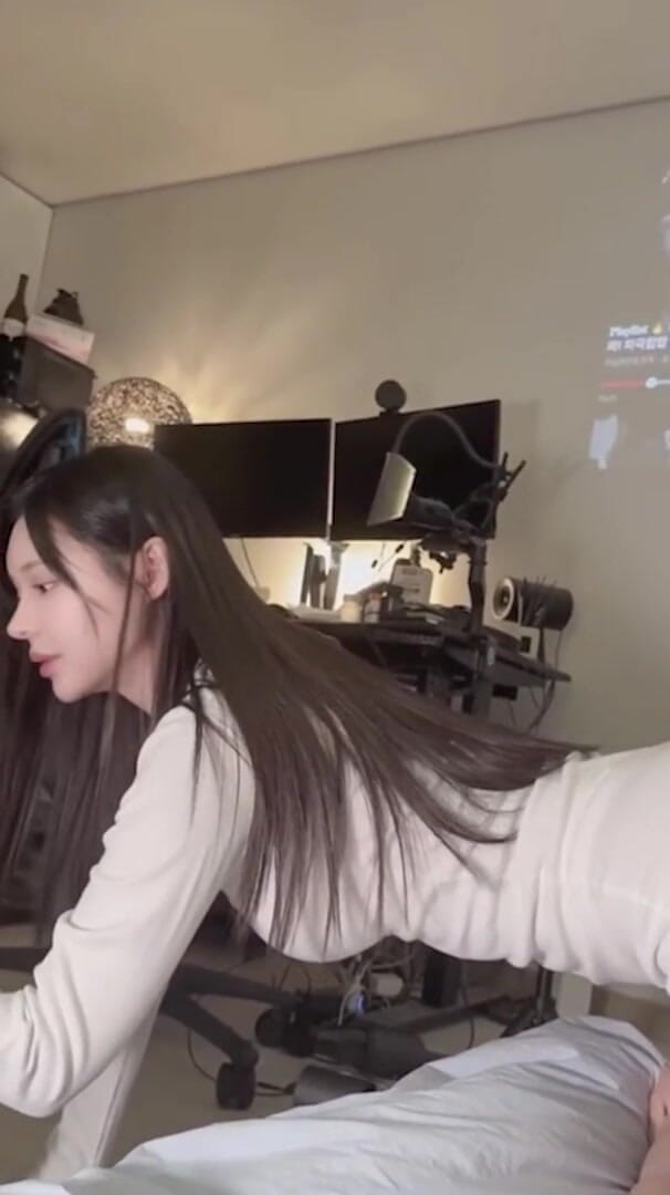 Petite creampie Asian Cumdump sluts: Adorable Chinese Teen Takes Big Creampie