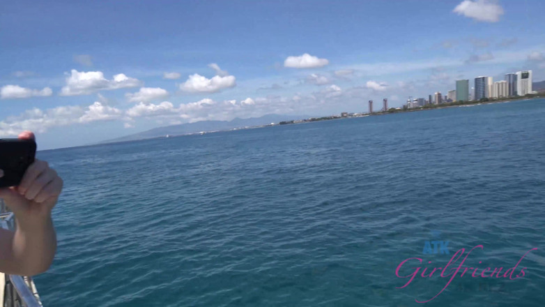ATK Fans (Girlfriends): Vacaciones virtuales en Hawaii con Summer Carter 2/4
