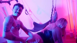 Super hardcore foda fisting e gozada interna