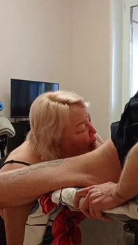 After a Blowjob, I Fill My Friend's Mouth with Cum and She Eats It