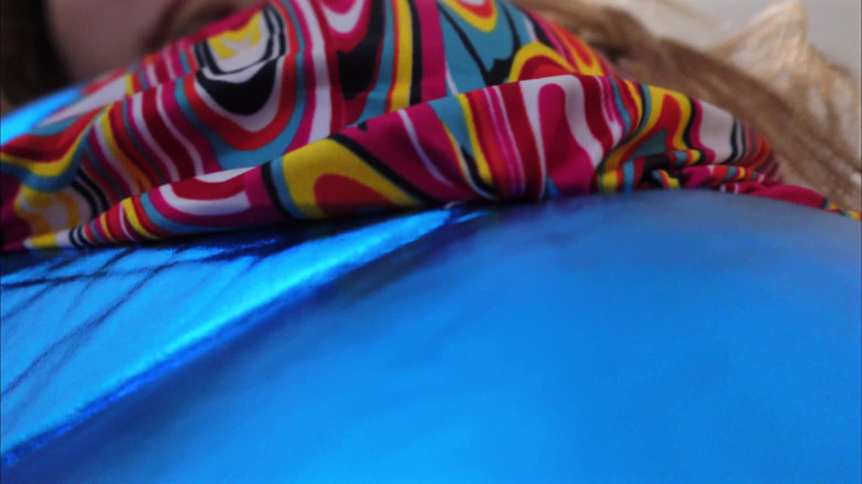 Kink in Time: Stella Elle's Groovy '60s Giantess Domination 4K POV Shrinking Fantasy Awaits!