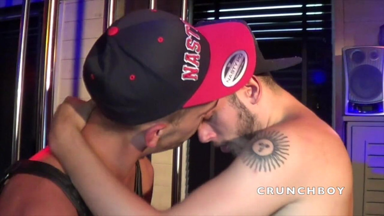 BAREBACK FUCK CLUB: The slut David Lucas used raw by Tim Cosla