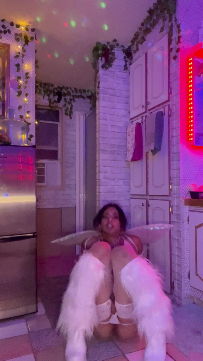 TSJade95: Estrela pornô dança