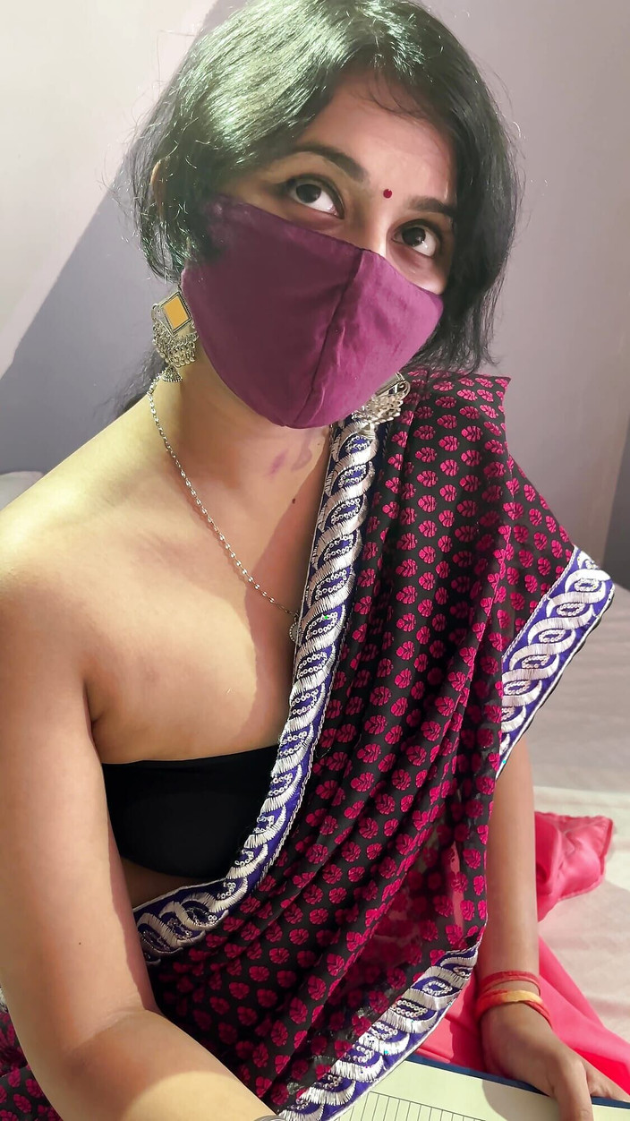 Disha sharma: Angličtinář