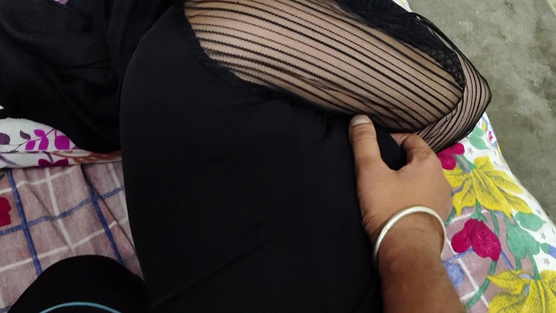 Desigirl37: Kali pertama awek desi kampung - pepek ketat dikongkek keras dalam...