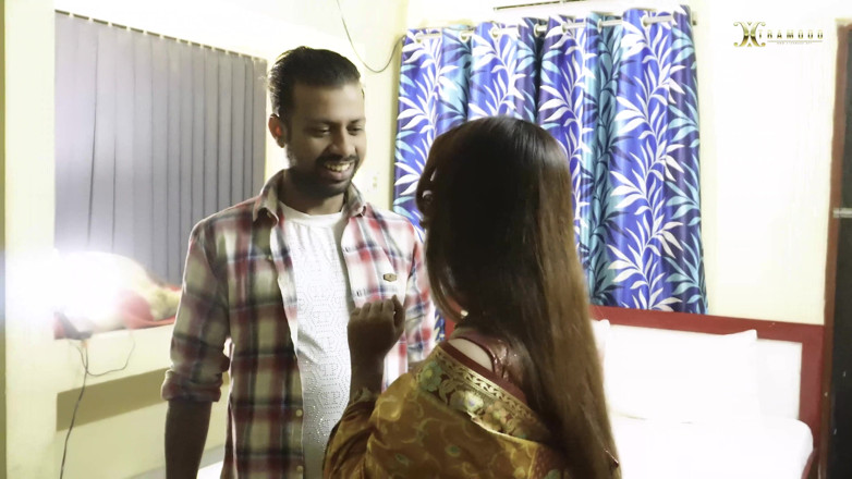 Xtramood: Bhabi desi akan beraya dengan Debor Jinya