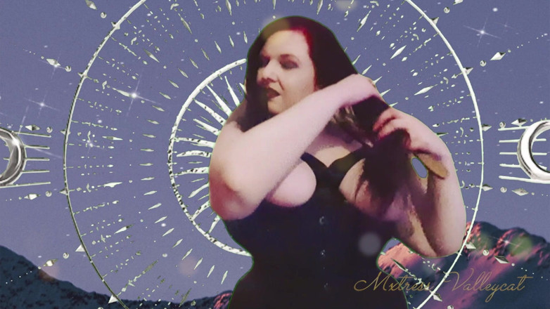 Mxtress Valleycat: Moon Goddess Hair Ritual
