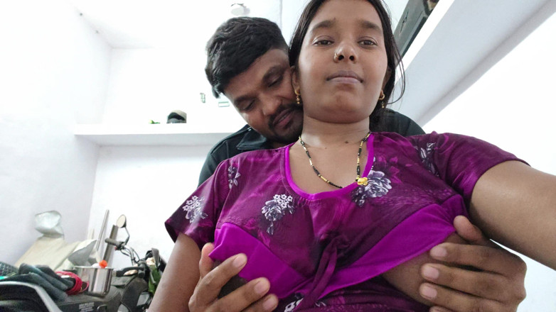 Premi pooja: Desi Bhabhi Aaur Padosi Ladka Dono Sex Kar Rahe He -...