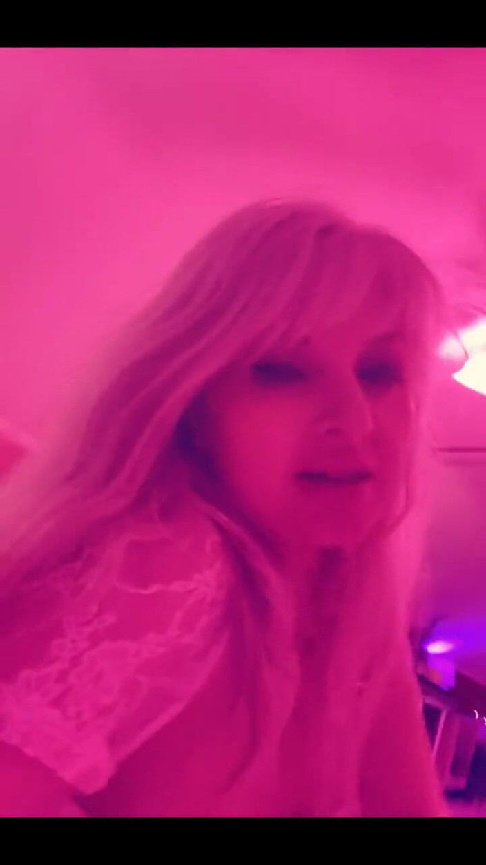 PaintedRose: I Wanna Be Holding Your Body Close to Mine Come...