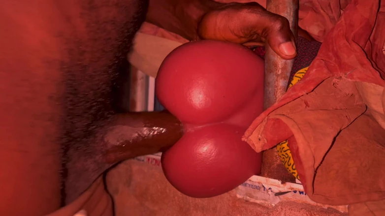 Bangcum8: Большая задница вибрирует весь хуй, чтобы кончить муженька