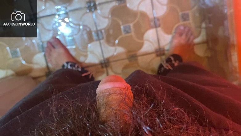 Jackson World: 닫힌 문 뒤에 혼자 빈 방에서 내 비밀 솔로 세션