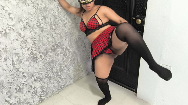 PATY PATY: Teen liebt es, ihre zunge in ihre muschi und ihre...