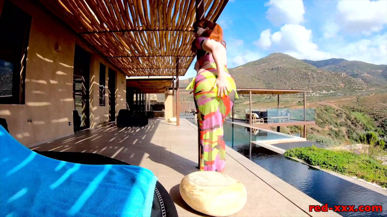 RedXXX: Poolside Pleasure!