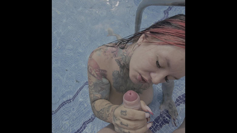 Sabien Demonia: 游泳池口交