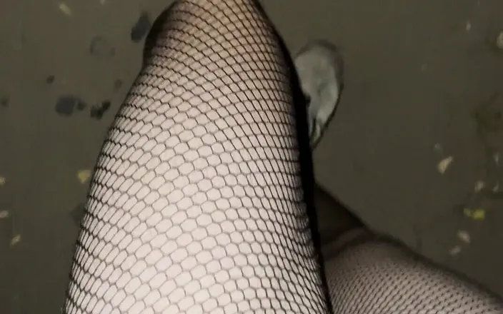 Apomit: Night Walking in Pantyhose Close Road Teen Boy Flash No...