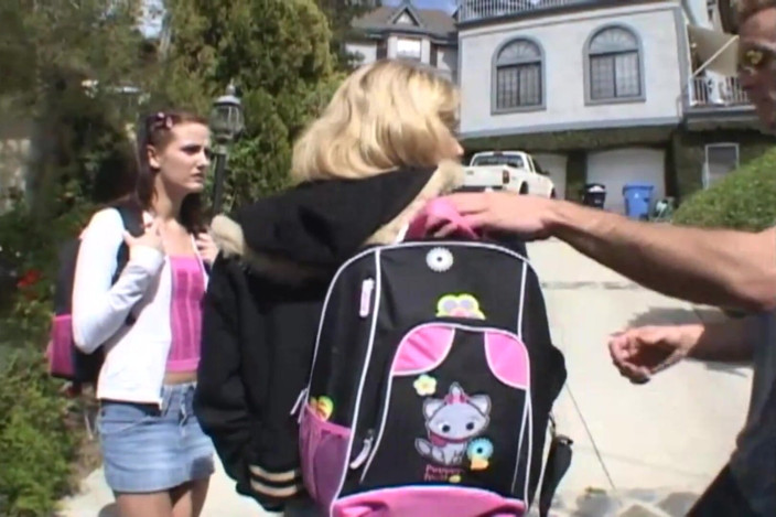 American Idol X: Sexy petite foursome pussy fucking big cock sucking party