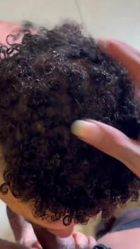 El ex concursante de Gran Hermano bebe mi leche después de salir del reality show
