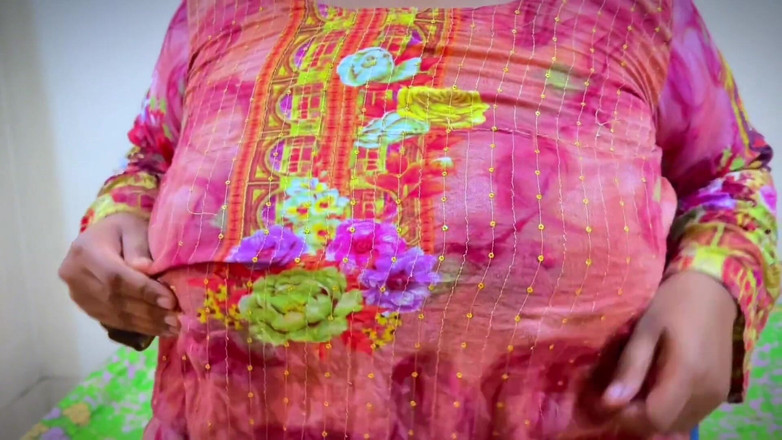 Aria Mia: 大きなお尻でホットなムスリム女性のセックスVlog、ジャングルリゾート