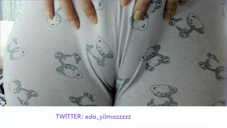 turk_milf_porno: Cameltoe - turecka milf - tureckie porno - piżama - cipka - tureckie ujawnienie - ujawnienie