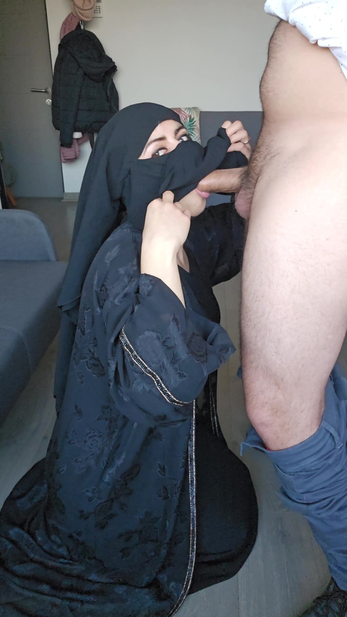 MiaNIqab: Stříkání Na Můj Nikáb Mia Niqab