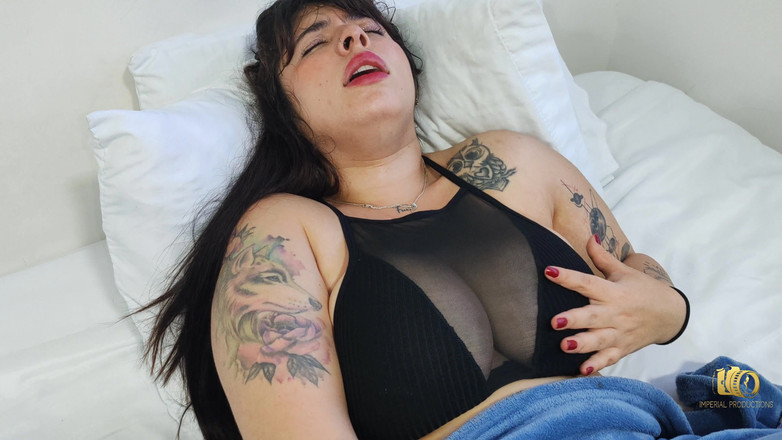 Rioc69: Rioc e la sua prima scopata con la sua migliore...