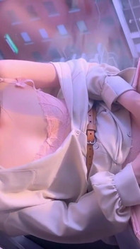 Secret Hotel Rendezvous in Broad Daylight Led to an Unforgettable Passionate Encounter