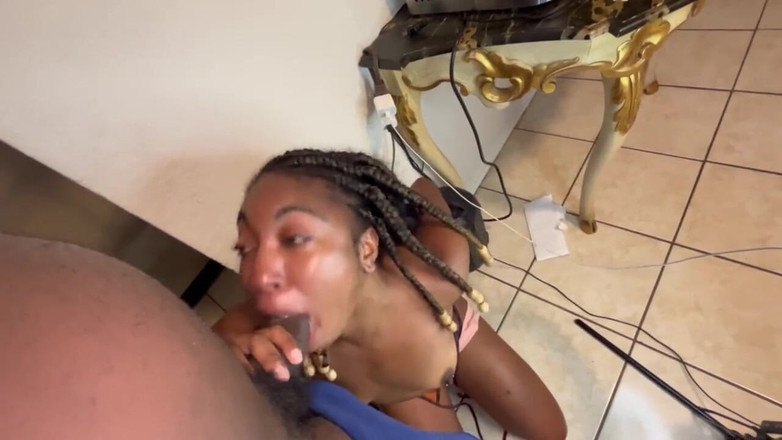 Fijii pornbox: Mi ha detto che mi avrebbe pagato 100 dollari se succhio...
