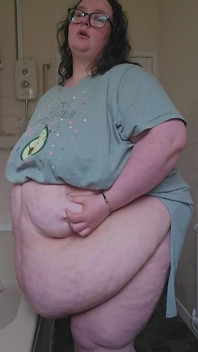 Goddess Bathroom Belly Play