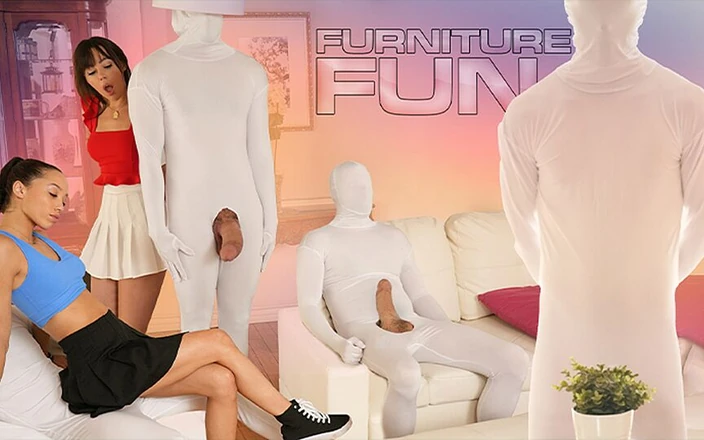 Free use: Dvě roztomilé drobné dospívající dívky šukají celý nábytek v domě ~ Freeuse...