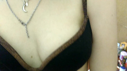 Barbie_princesslike: Něžný domácí roztomilý striptýz zblízka