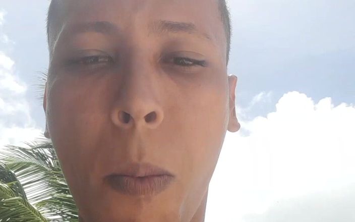 EL CHICLE TV: En dag med massor av strand och sol, en mycket...