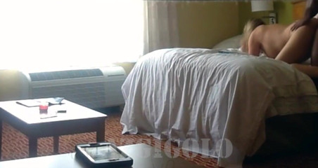 AZGIGOLO: ブロンドのHotwifeは昼食のために私のホテルの部屋を訪問