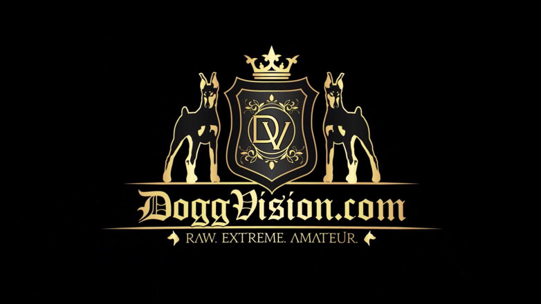 DoggVision: Двойной вагинальный секс вчетвером длинных половых губ