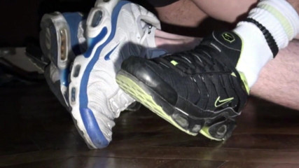 Sneaker Sex Kinky: Sneaker-onderwerping voor Billy en Diego