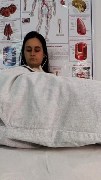 Oups... Ma Bite S’est Levée Devant L’infirmière