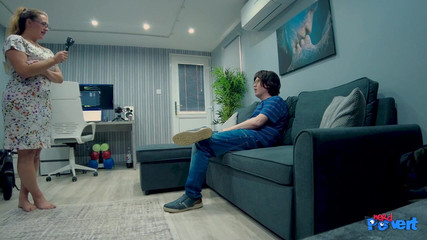 Nerd Pervert: Lolla Rae - Zrzavá hltička