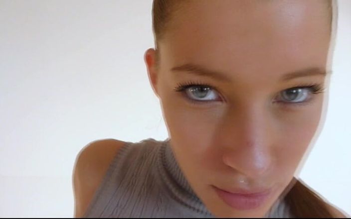 Watch4beauty: Casting Elisa