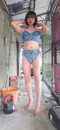 Trap Tingxuan melancap di luar dengan telur yang bergetar