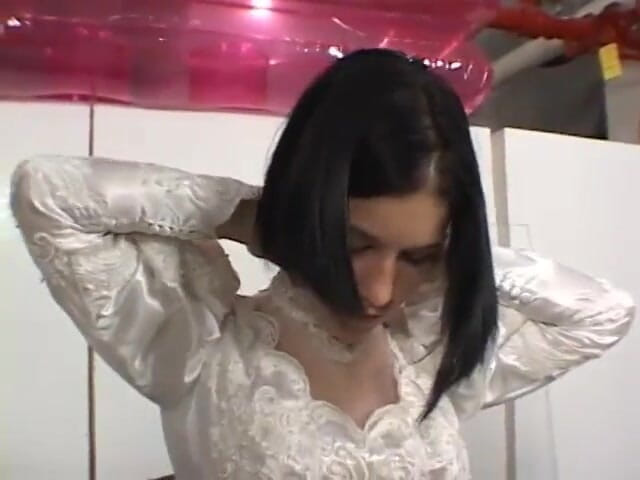 Homegrown Anal Sex: Allie Sin a Michael Kahn natáčí anální scénu